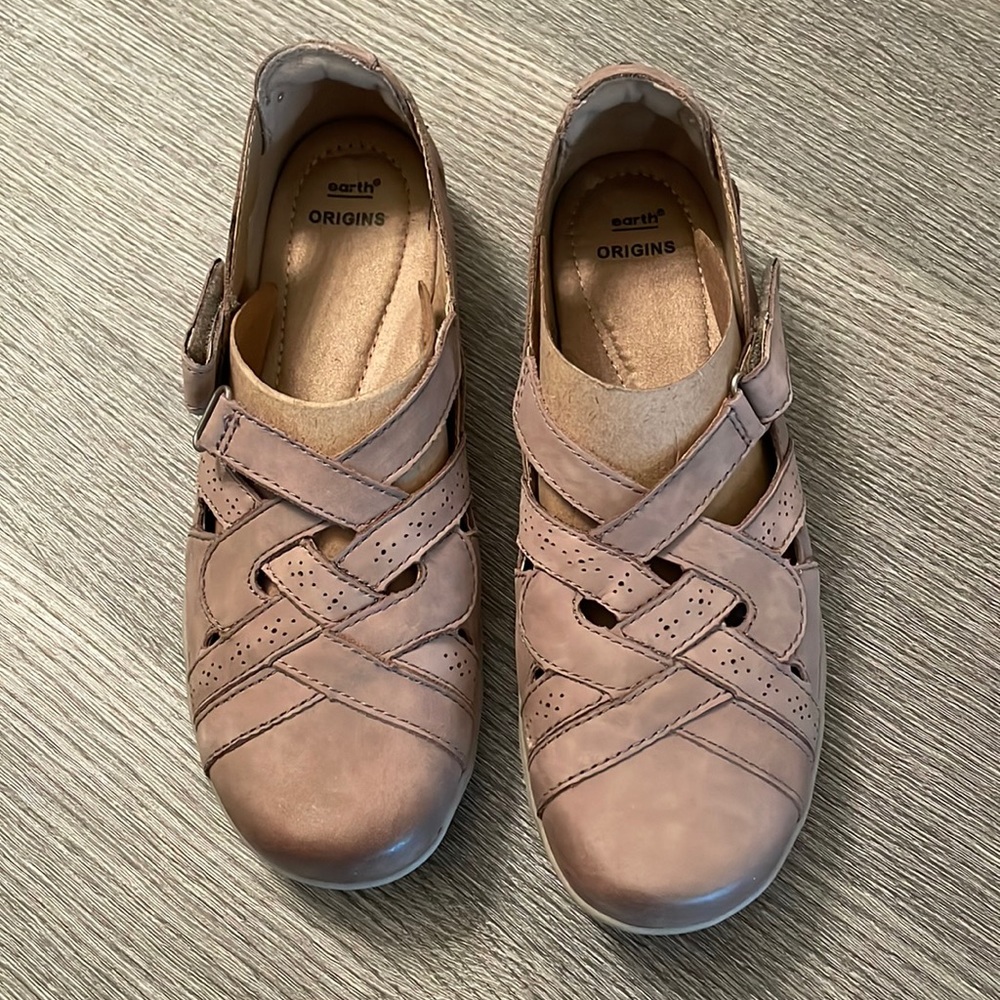 Women’s shoes
